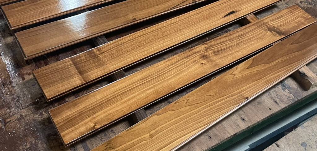 ỐP TRẦN GỖ : 5 LÝ DO NÊN SỬ DỤNG ỐP TRẦN GỖ BIẾN TÍNH 6 ỐP TRẦN GỖ