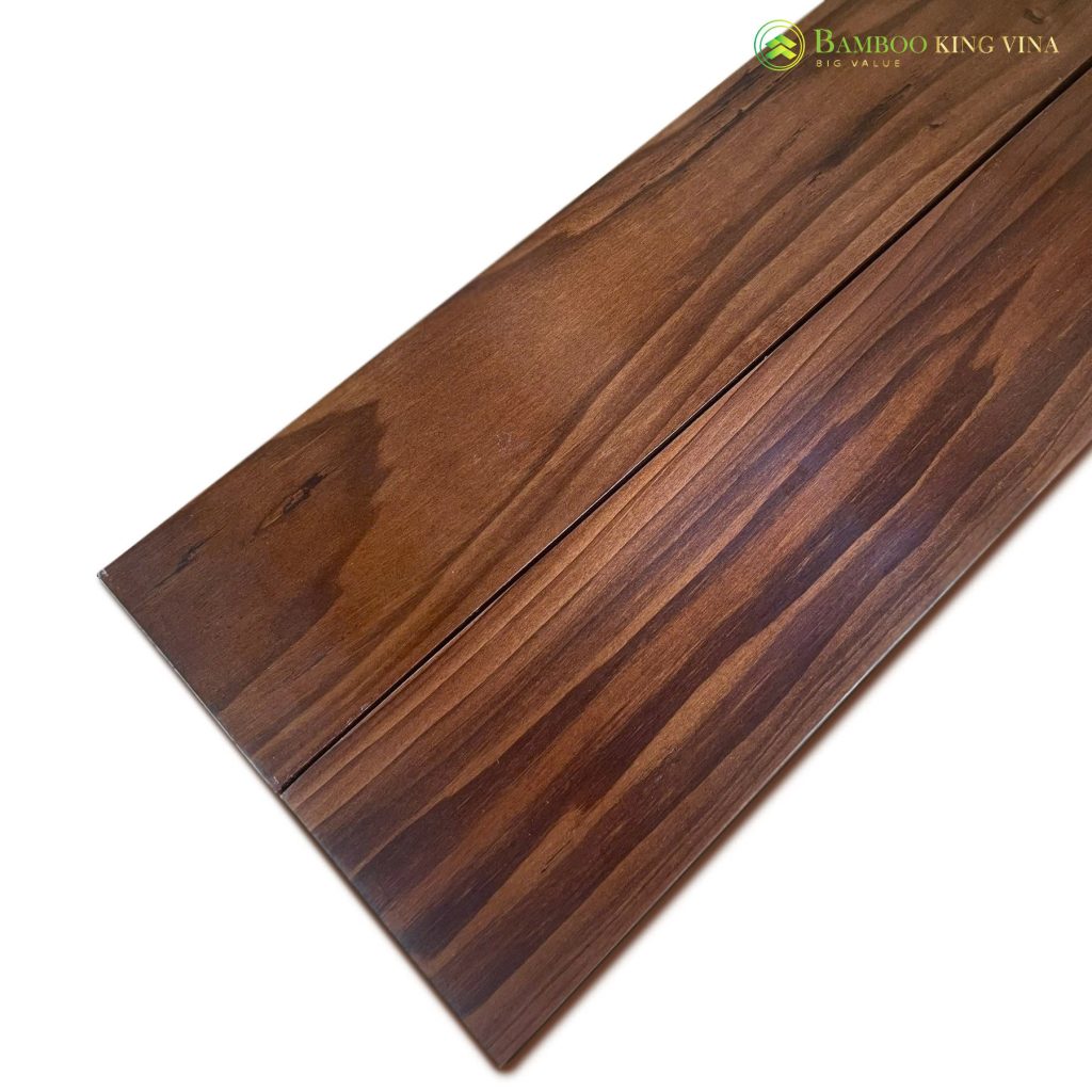 Sàn gỗ trong nhà Poplar biến tính